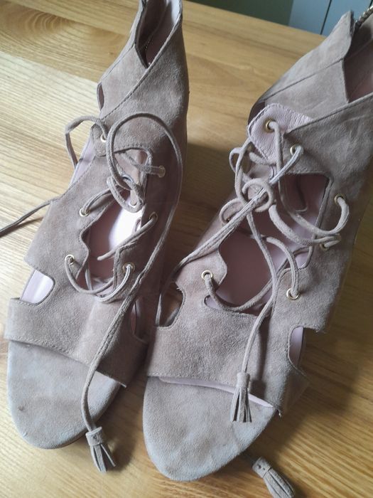 Buty damskie zamszowe