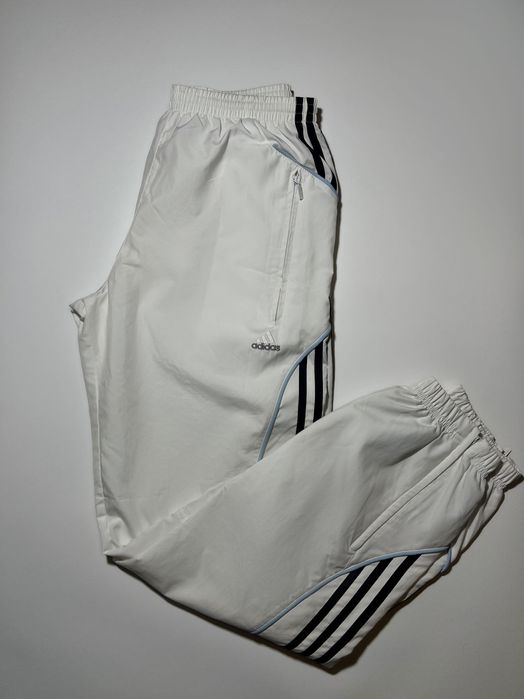 спортивні штани білі Adidas y2k плащовка джогери з лампасами нейлон