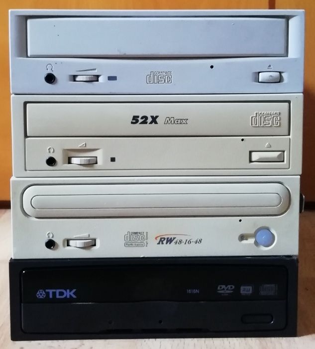 CD and DVD Readers and Writers64550175478658120