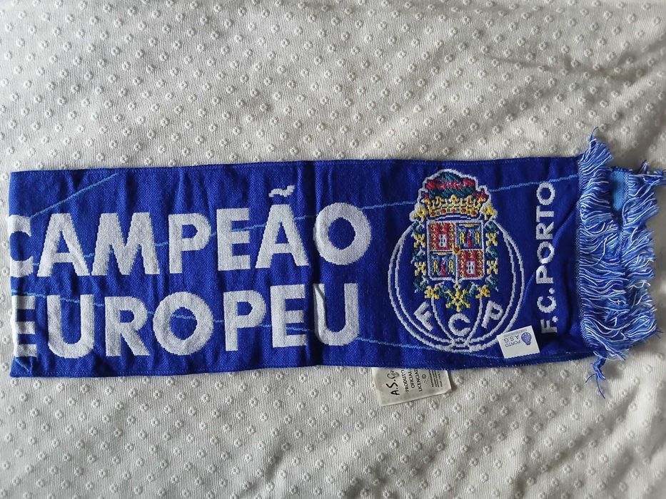Cachecol F. C. Porto - Campeão Europeu 2003/2004