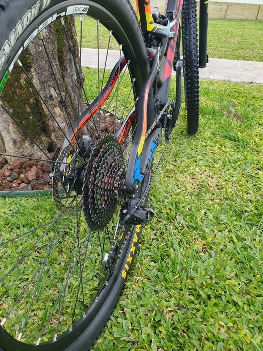 Bicicleta Lapierre 729 Roda 29 (carbono)