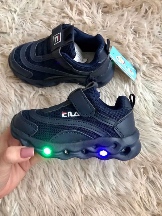 Розпродаж, Кросівки для хлопчиків