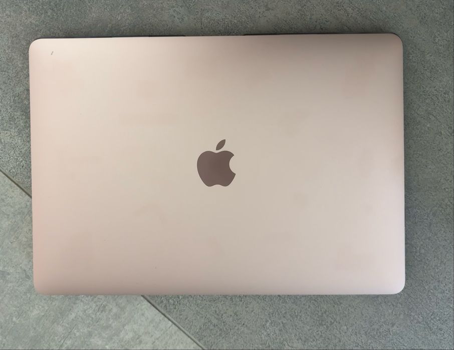 MacBook Air M1 2020 | 8 GB RAM | Excelente estado