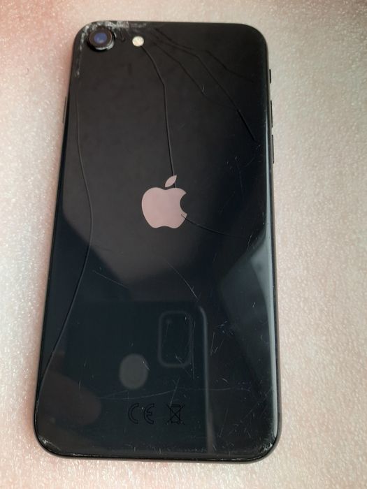 Продам iphone SE 2020 128gb, neverlock, привозной Европы