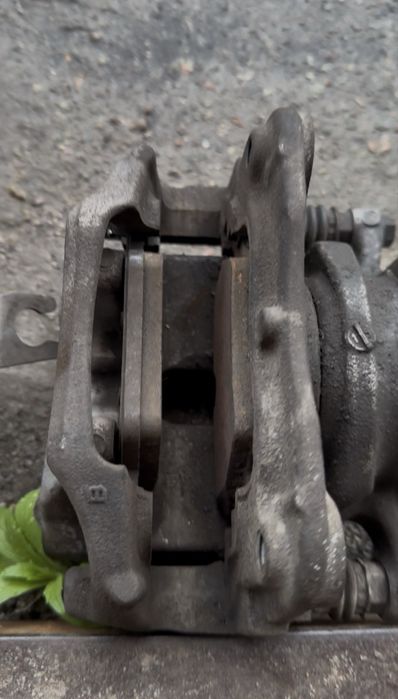 Комплект гальм до BMW G30 2.0d. Оригінал