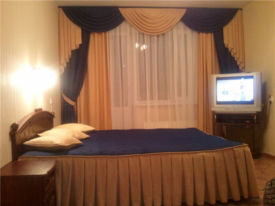 Подобово. 16 лікарня. Госпиталь. просп. Олександра Поля