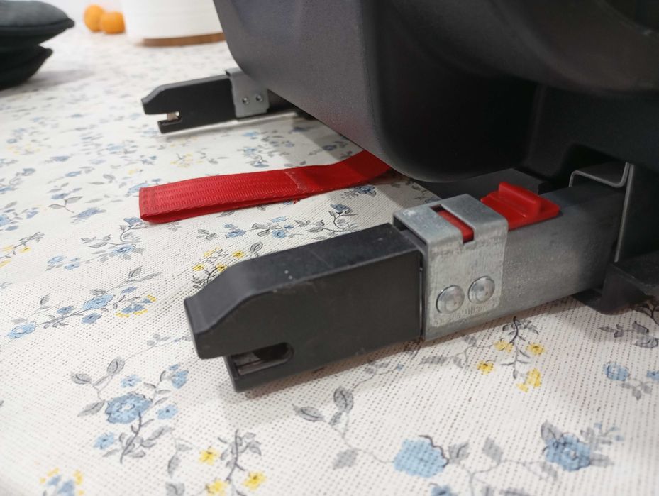 Cadeira Isofix ZY cinzenta