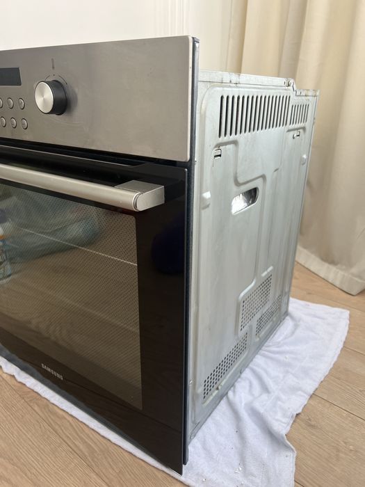 Продам духову шафу Самсунг