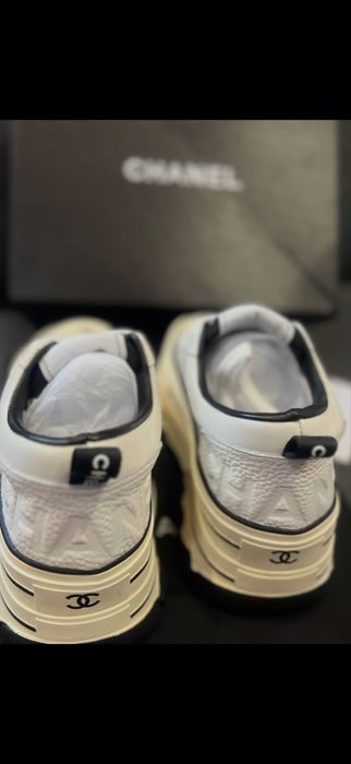 Кросівки жіночі chane