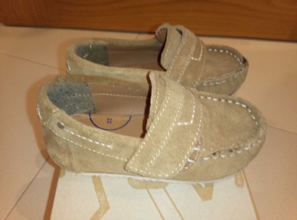 Sapatos pele menino