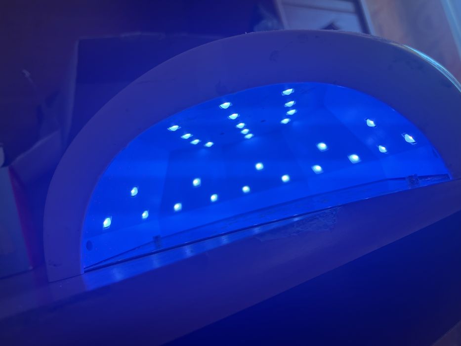 Продам uv/led лампу для манікюру