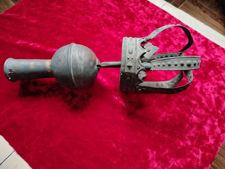 Корона - навершие на хоругву или патерицы(посох) старинный