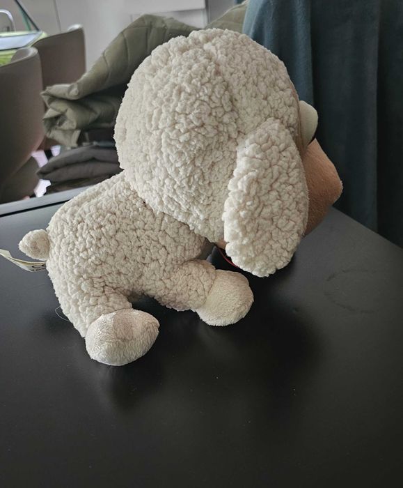 Boneco peluche ovelha