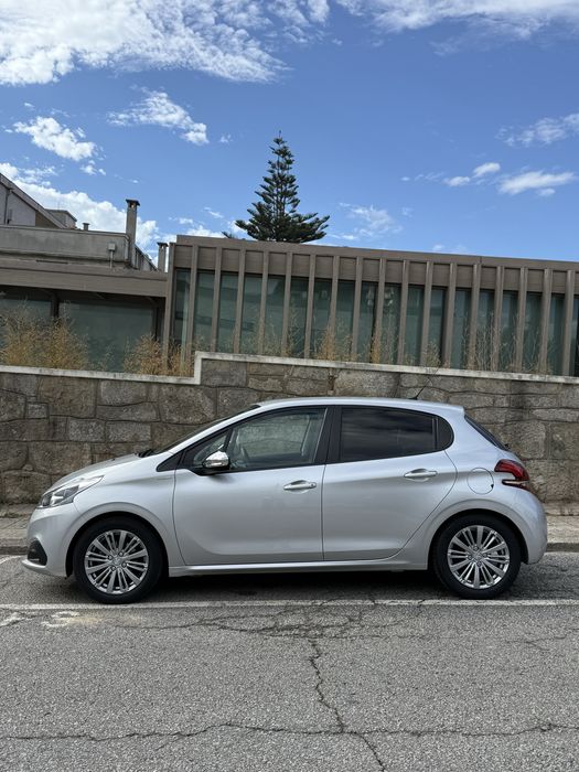 Peugeot 208 | Poucos Kms - 2018