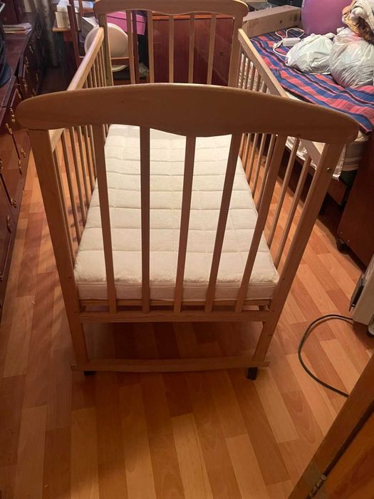 Продам Дитяче ліжечко з натурального дерева + матрац | гарний стан