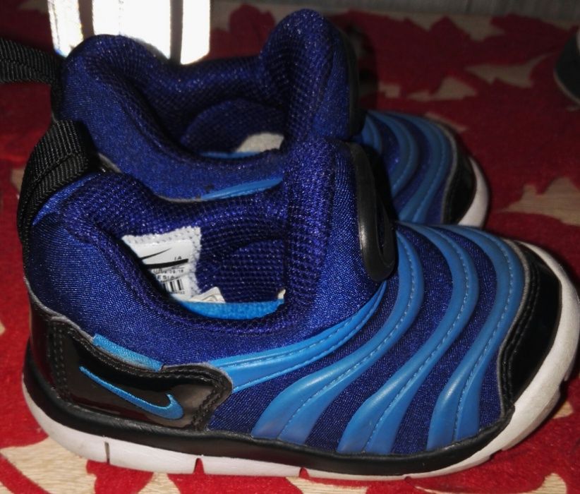 Buty sportowe nike niebieskie,rozm 22