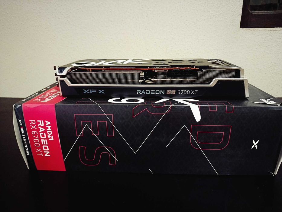 Placa Gráfica RX 6700 XT 12GB