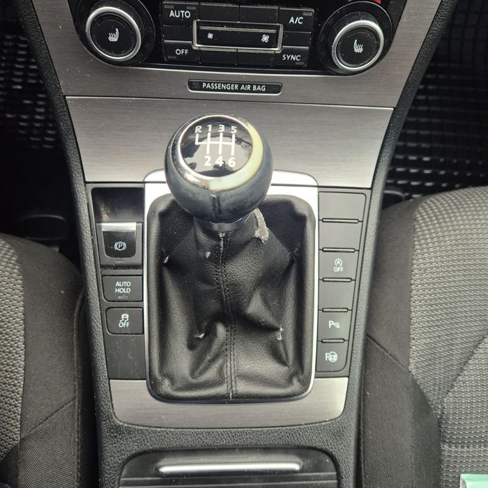 Volkswagen Passat B7 2.0 TDI 140KM