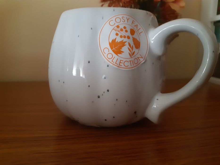 Pumpkin-Shaped Mug446772874566717441