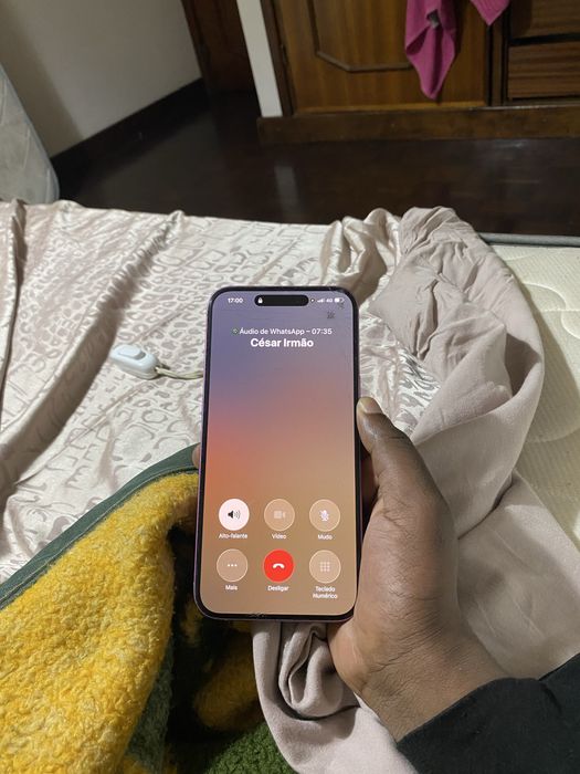 Para quem quero um telefone usado, boas condições entra em contacto