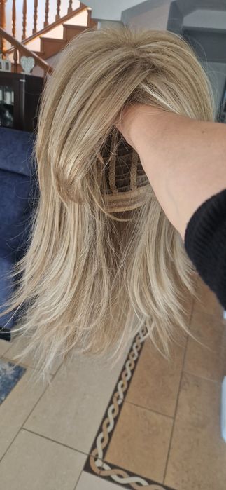 Śliczna peruka blond włosy długie cieniowane deikatne pasemka