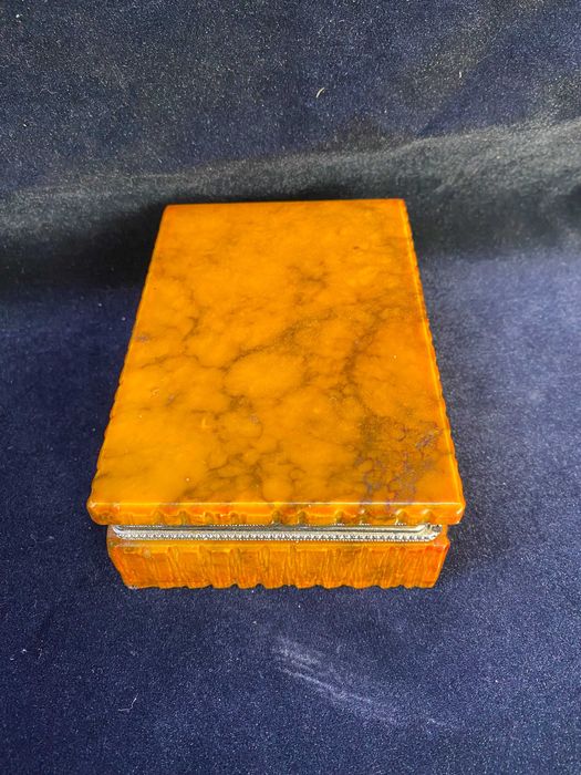 szkatułka alabaster 1960 r