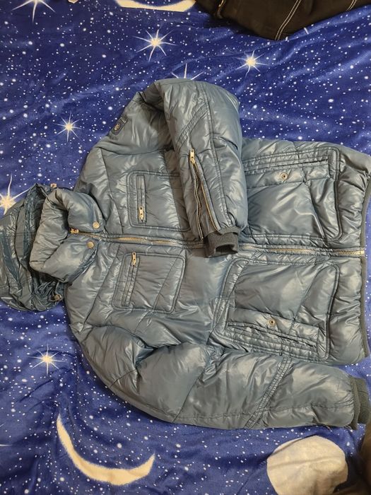 Продам стильнмй чоловічий Пуховик від італійського бренду Diesel.