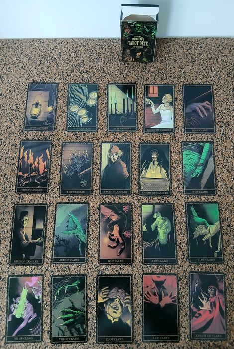 Tarot - Universal Monsters Tarot Deck