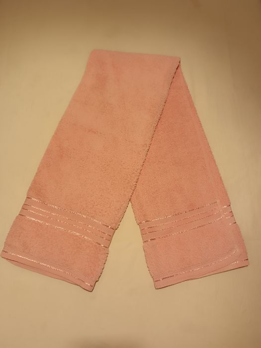 Toalha de Banho Rosa, Grande. 136*72cm