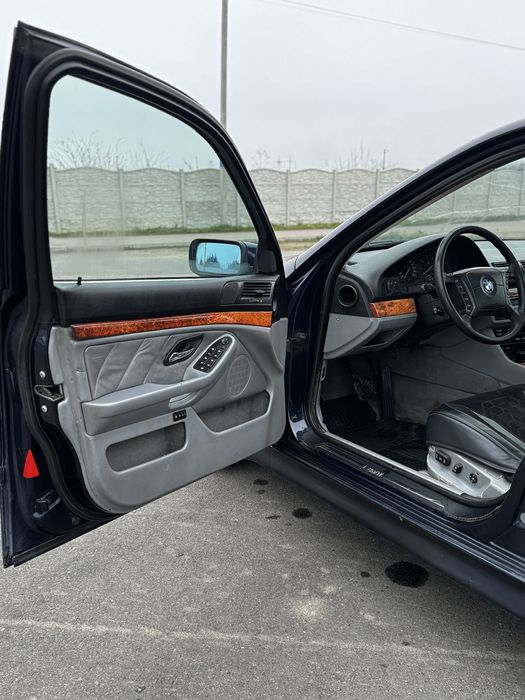 Продам BMW e39 530D Автомат