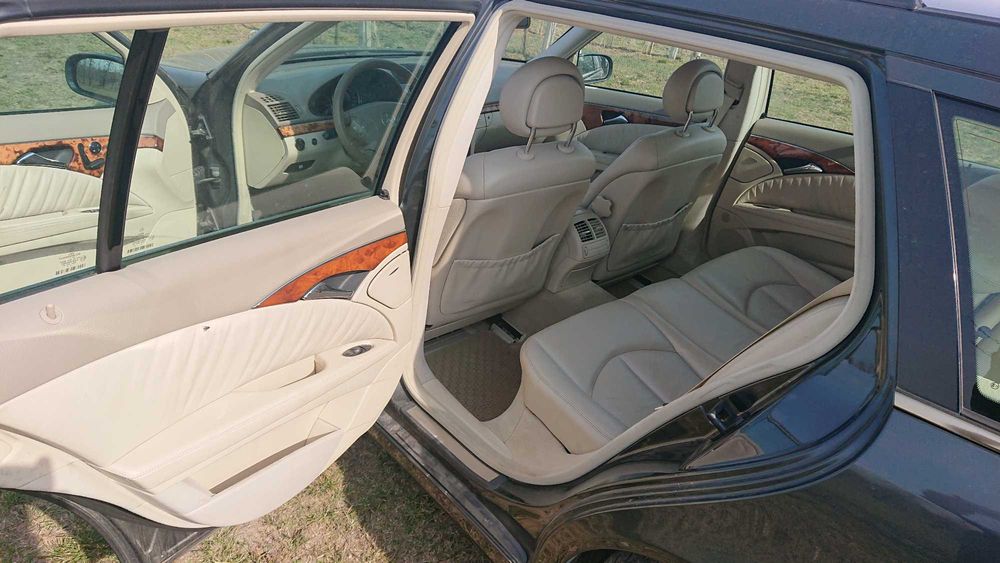 Mercedes Benz E320 Wzorowy