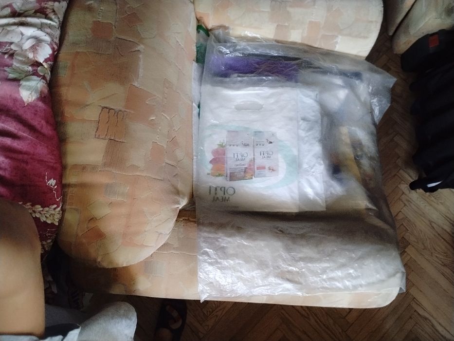 Крісло б/у , в нормальному стані