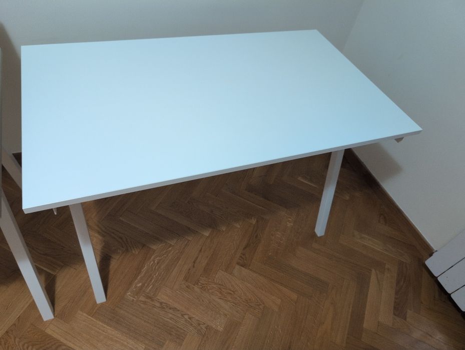 Dois Secretarias Ikea