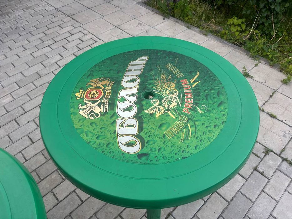 Стільці столи пластикові Оболонь