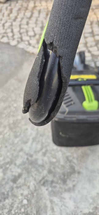 máquina corta-relva elétrica marca Murray