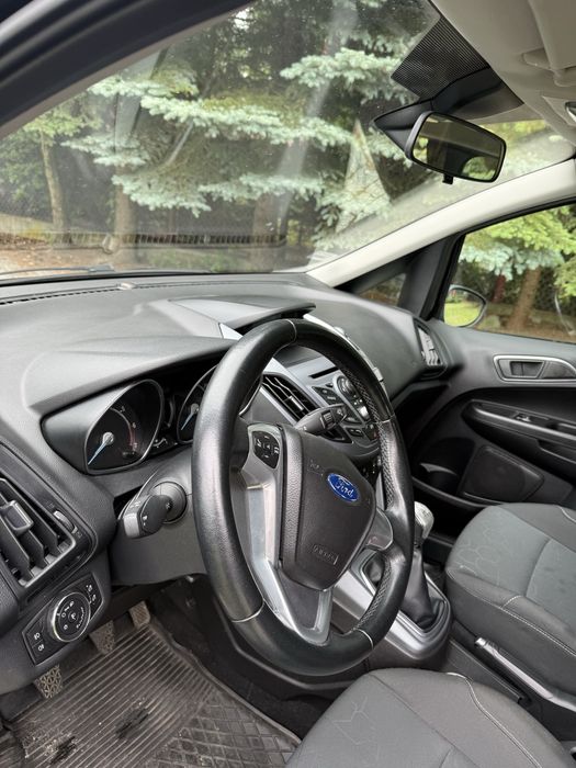 Ford B-MAX Niski przebieg