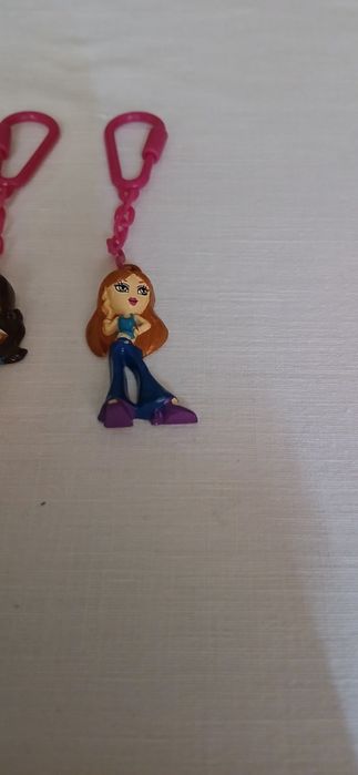 Dois porta-chaves Bratz, novos