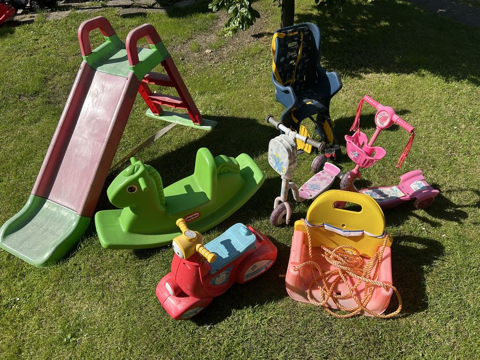 Zabawki dla dzieci zjeżdżalnia huśtawka konik hulajnoga