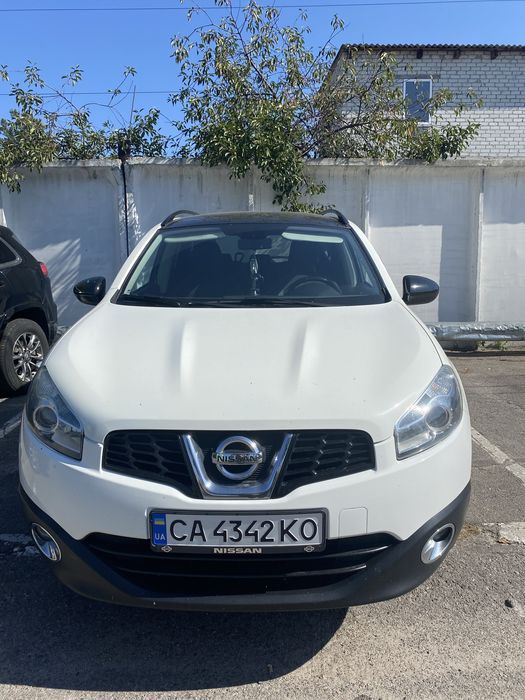 Нісан кашкай +2 власний автомобіль