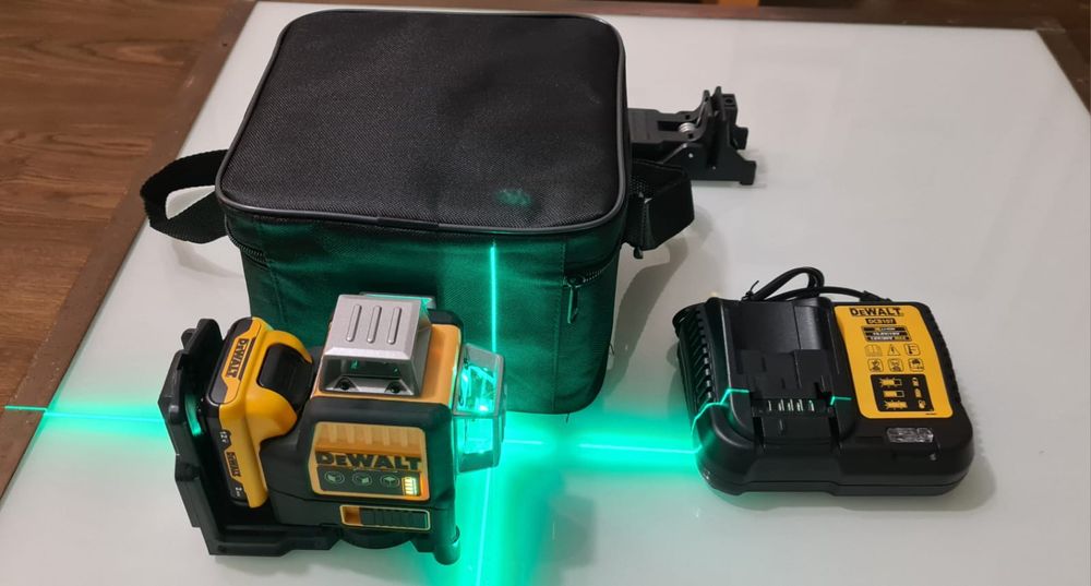 Nivel Laser Dewalt completo