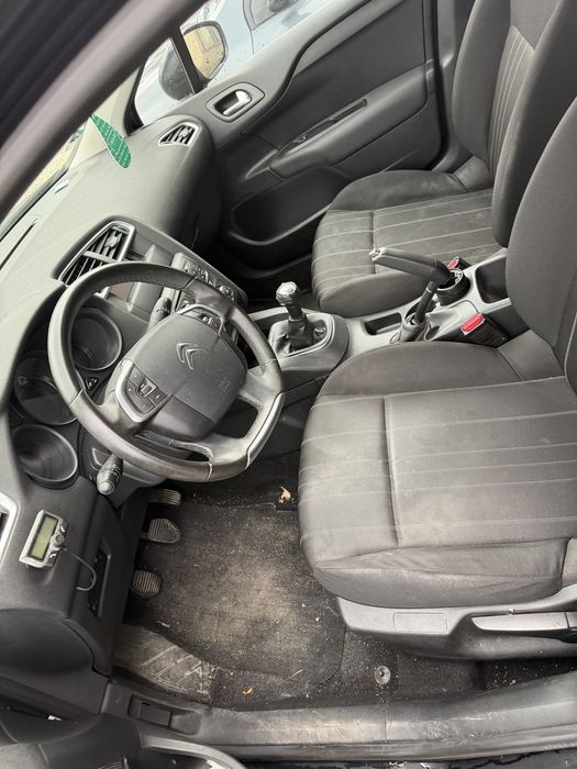 Vendo para peças motor 1.6HDi 90cv  9HP