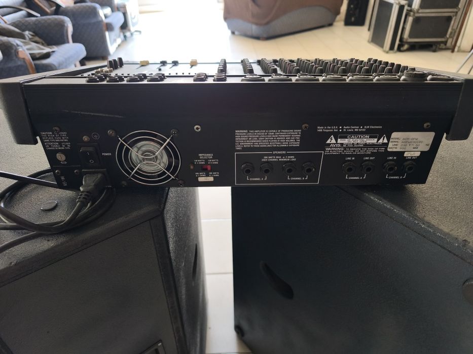 Mesa de Mistura Amplificada e Par de Colunas