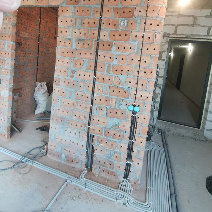 електрик  "iскра сервіс" безперебійне живлення та електромонтаж