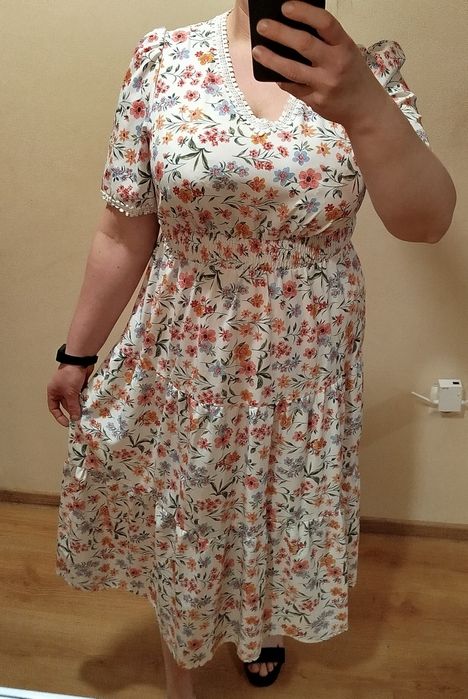 Lekka wygodna sukienka na lato rozmiar 44/46