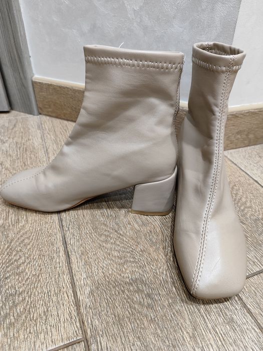 Продам демисезонні чобітки, черевики