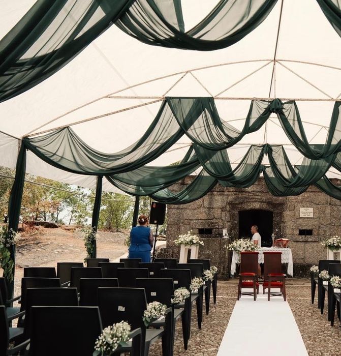 Tecidos verdes escuros