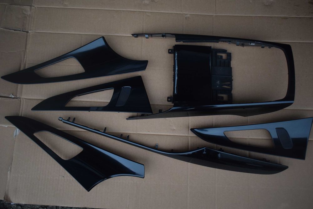 dekor dekory komplet czarne. AUDI A6 C7 12R.