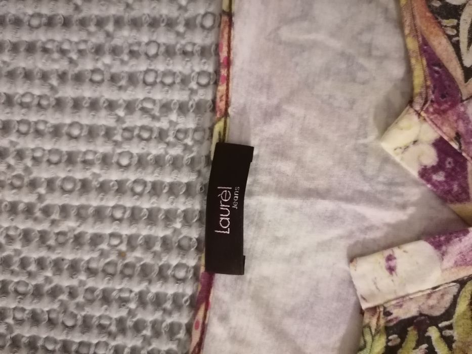 Camisola t-shirt  com botões