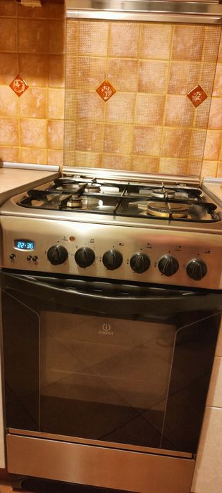 Kuchenka gazowa Indesit maszynka