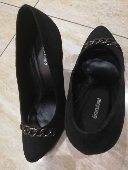 Buty szpilki czarne 41 czerwona podeszwa